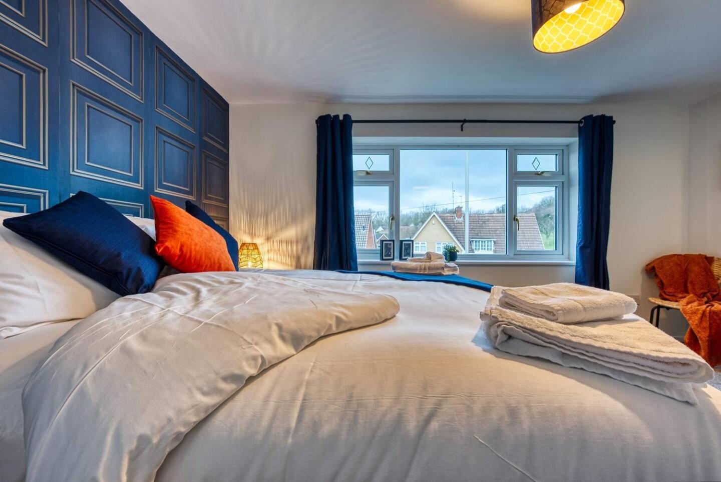 Dudley-5 Beds-Contractors-Parking-Long Stay! Luaran gambar